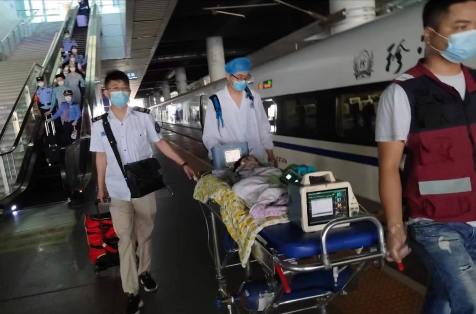 宕昌县高铁转运公司